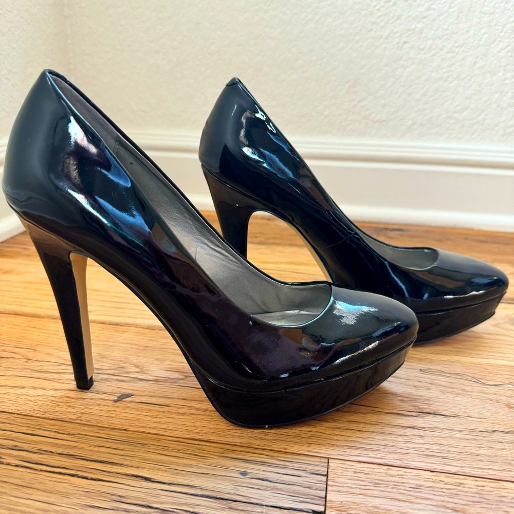 Kenneth Cole New York Women's high heals platform block Pa- sz 9.5 - Black